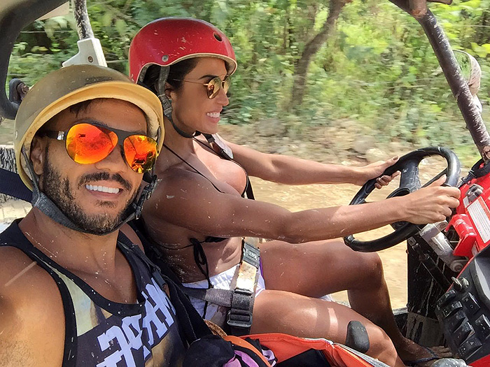 Gracyanne Barbosa e Belo se aventuram em Punta Cana