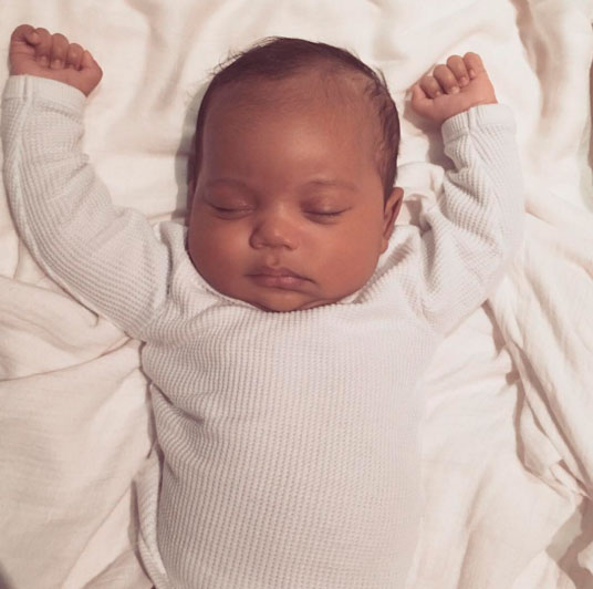 Foto de Saint West já tem mais de 2,3 milhões de 'likes'