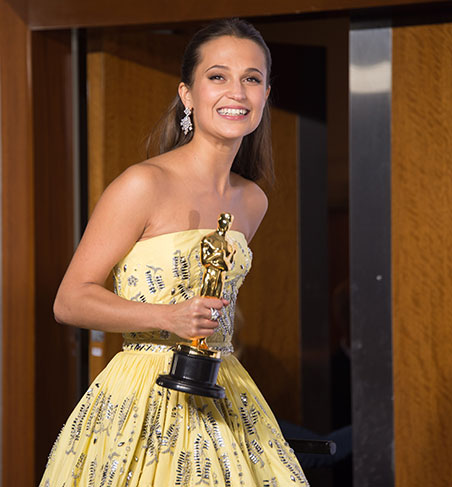 Alicia Vikander, melhor atriz coadjuvante por A Garota Dinamarquesa