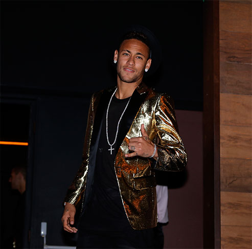 Neymar não deixou de lado o estilo de sempre