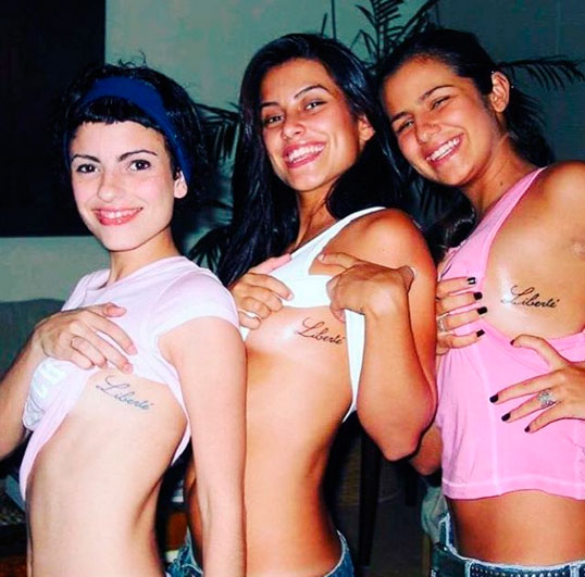 Cléo Pires mostra tatuagem em conjunto com as amigas