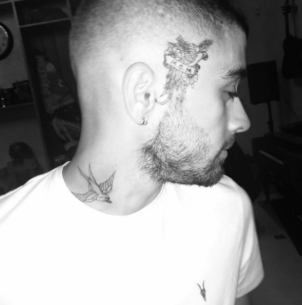 Zayn Malik faz tatuagem inusitada