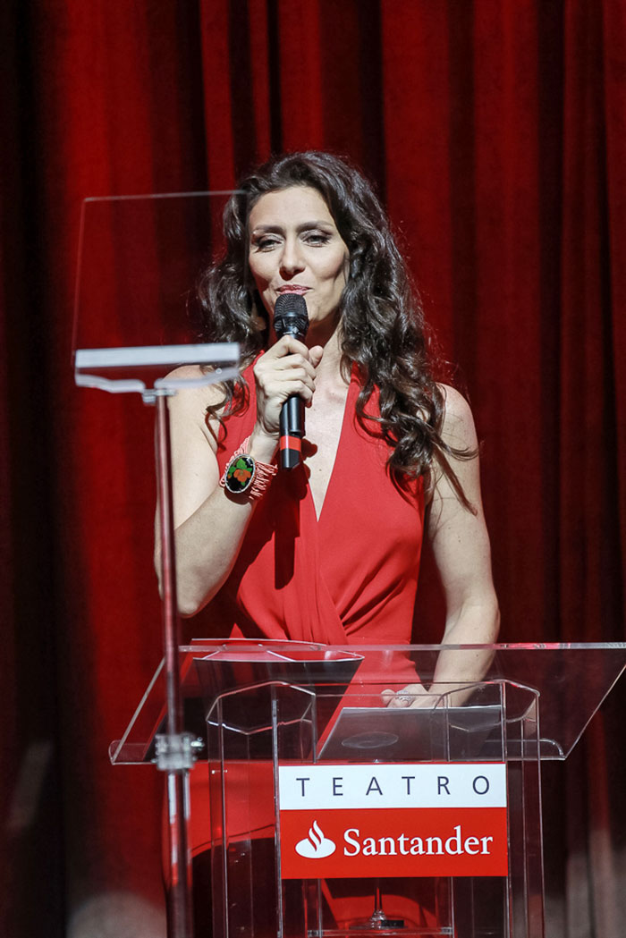 Maria Fernanda Cândido na inauguração do Teatro Santander