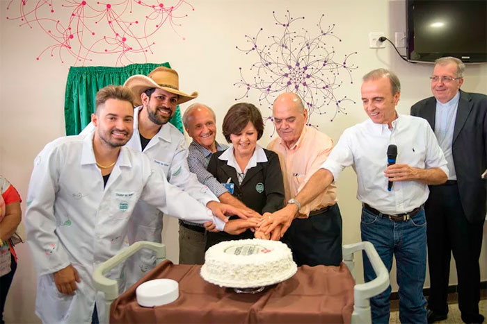  Fernando e Sorocaba inauguram ala no Hospital do Câncer 
