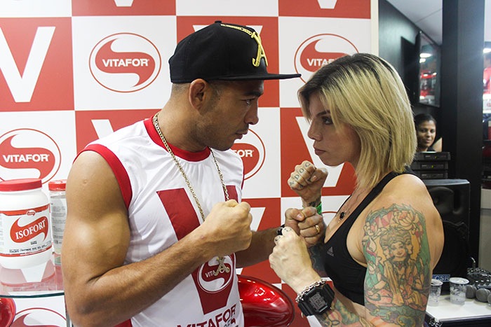  José Aldo, José Loreto e Karina Bacchi se unem em feira fit