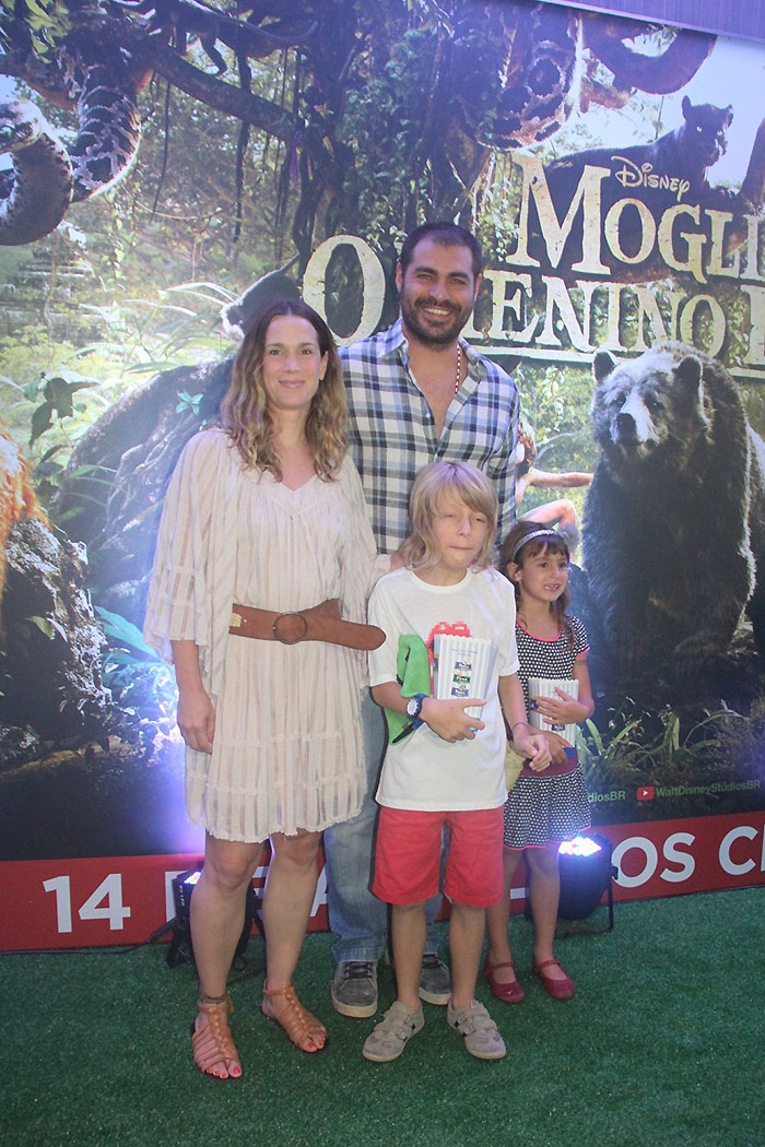 Thiago Lacerda, Vanessa Lóes e os filhos Gael e Cora