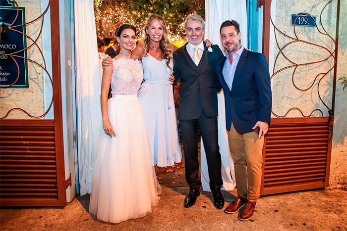  Bianca Sayão se casa com Marco Scabia em São Paulo