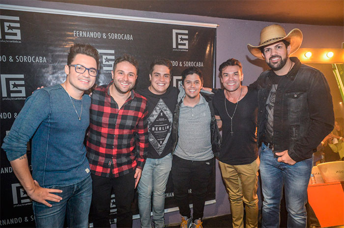 Fernando & Sorocaba fazem espetáculo sertanejo em São Paulo