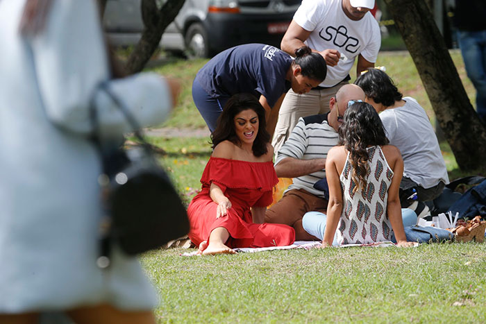 Juliana Paes arrasa no look para últimas gravações de novela