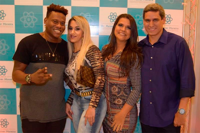 MC Sapão solta a voz em inauguração de clínica no Rio