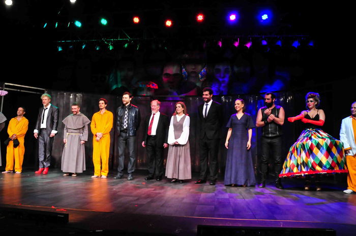 Thiago Lacerda participa do festival de teatro em Angra