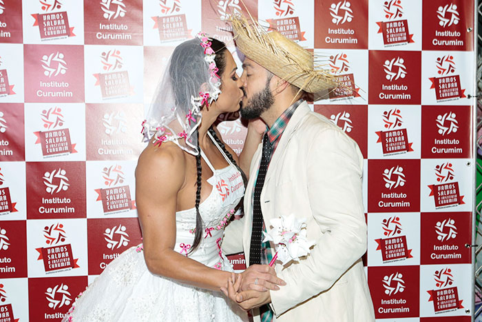 O casal se beijou bastante durante o evento