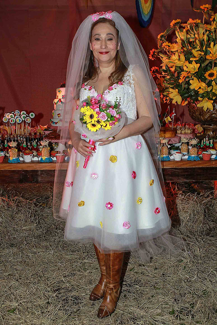 Sonia Abrão de noiva