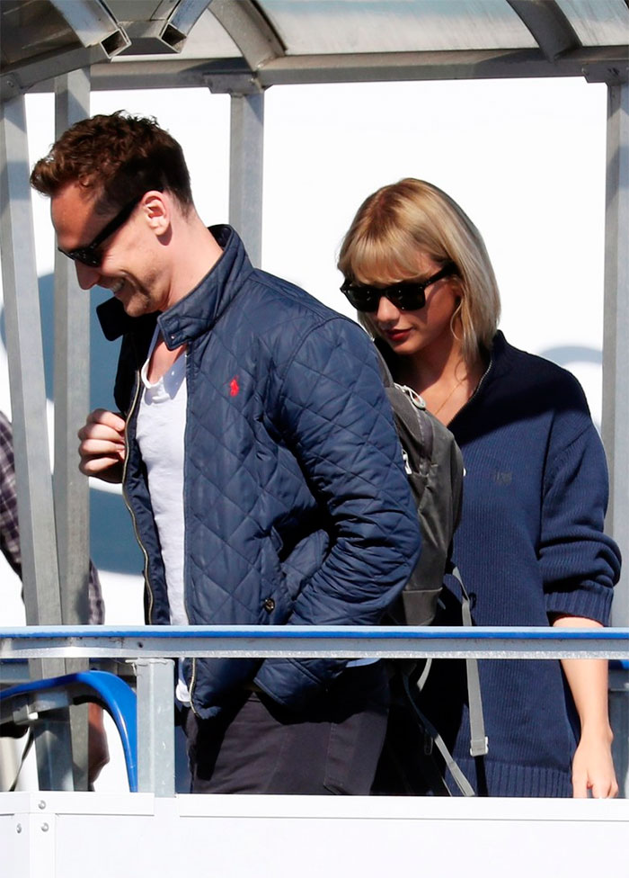 Taylor Swift e Tom Hiddleston são só sorrisos na Austrália