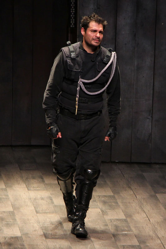 Thiago Lacerda apresenta o espetáculo Macbeth em São Paulo 