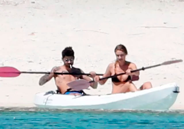  Gigi Hadid mostra corpão em dia de praia com Zayn Malik