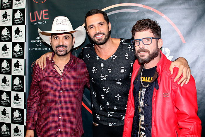 Latino participa de show de Edson e Hudson em São Paulo