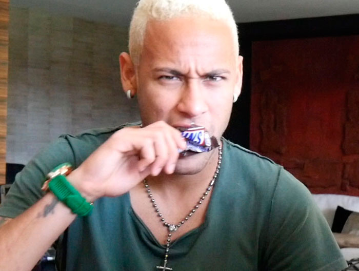 Neymar Jr. 'cantor' é ação publicitária. Entenda!