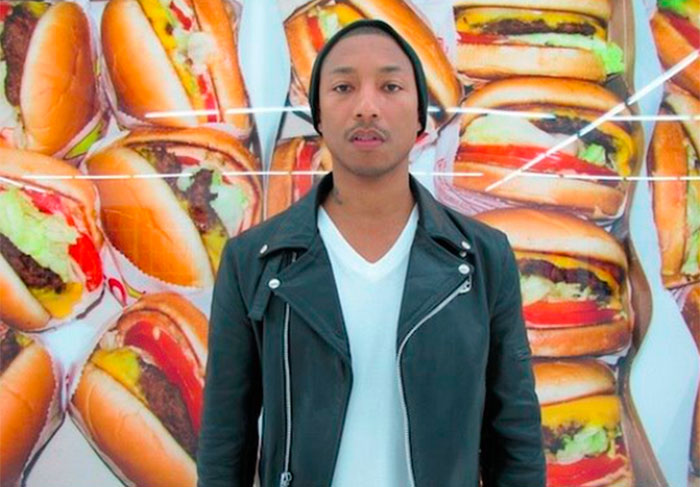Pharrell Williams: O cantor já chegou a ser demitido, de três lojas do McDonalds diferentes, por ser considerado preguiçoso. É, a música realmente estava no destino do artista!