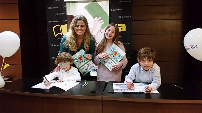 Filhos de Adriana de Castro lançam livro