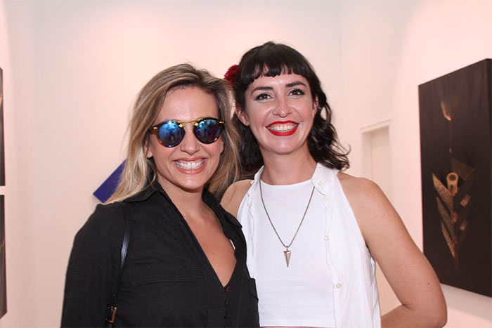 Luisa Mell e Lia Paris prestigiam exposição em São Paulo 