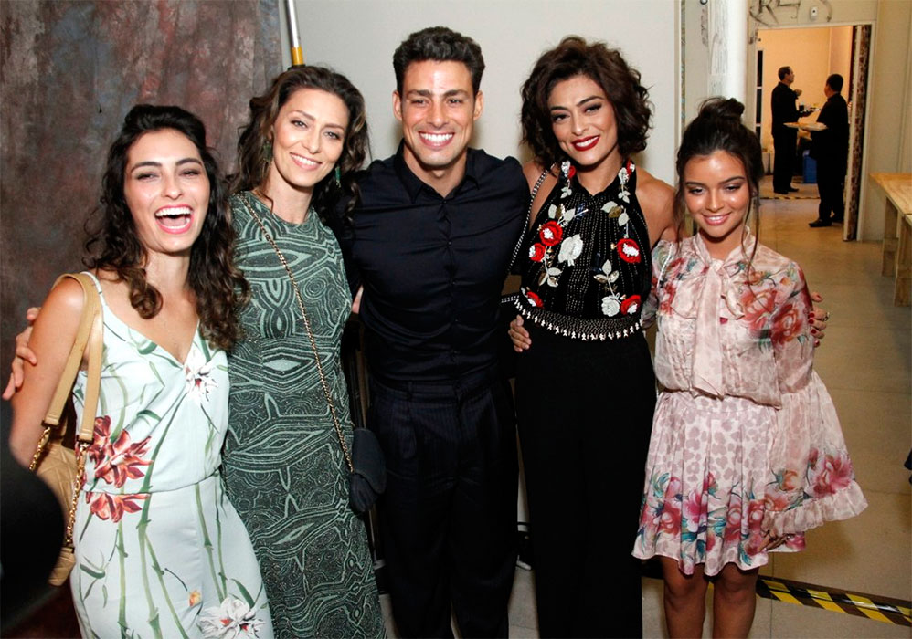 Bruna Caram, Maria Fernanda Cândido, Cauã Reymond, Juliana Paes e Gabriella Mustafá