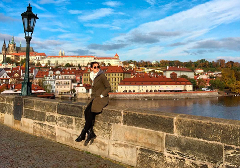 Praga foi outro destino do casal. Com cenários lindos e construções antigas, a capital da República Checa impressiona muito