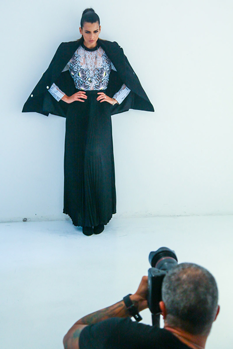 Fernanda Motta esbanja beleza em ensaio de moda em São Paulo