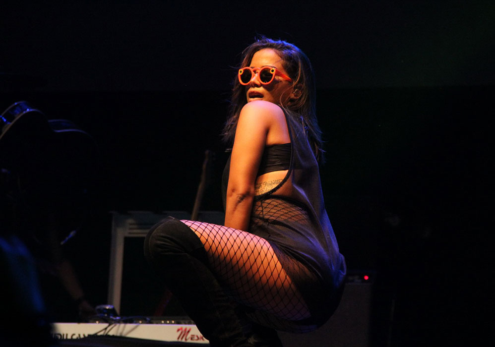 Anitta sensualizou em show no Espírito Santo