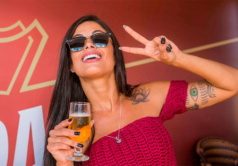 Aline Riscado fez caras e bocas