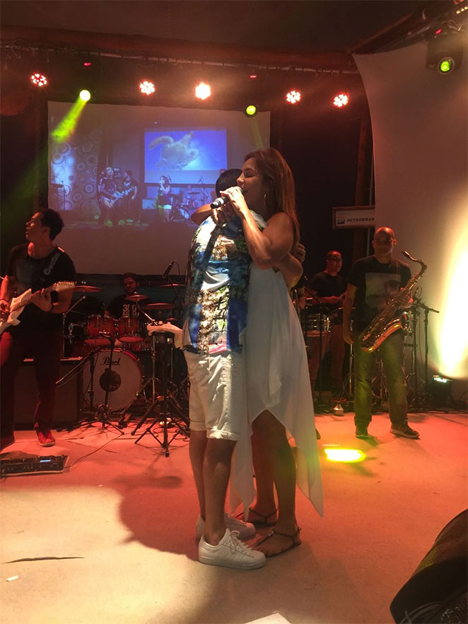 Ivete Sangalo participa do show de Jammil e emociona público