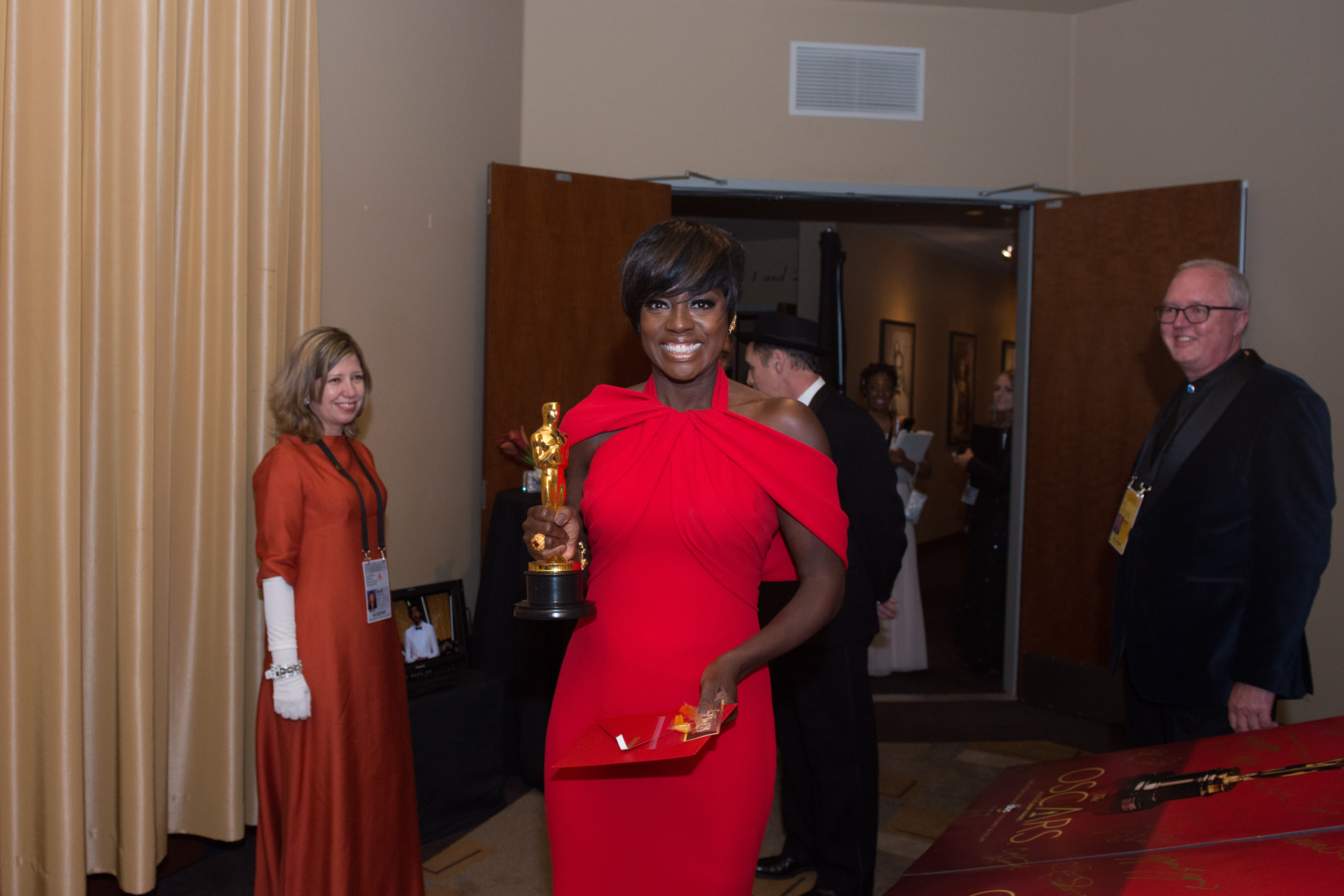 Oscar 2017: Viola Davis arrasa usando Armani