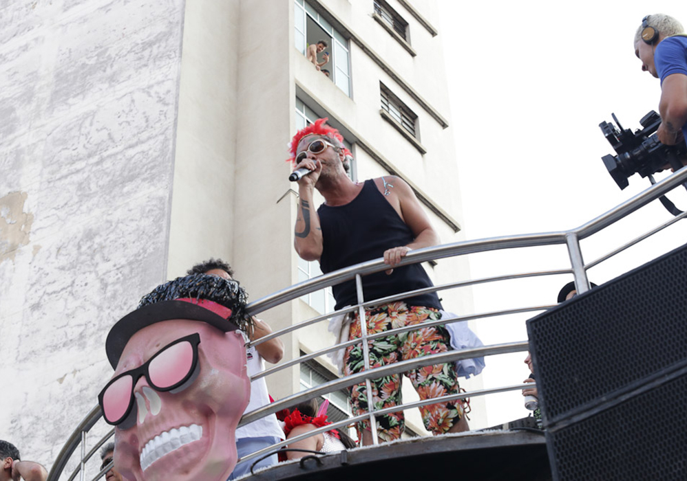 Bloco Acadêmicos do Baixo Augusta reuniu famosos