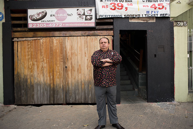 Erick Jacquin faz visita à restaurante japonês em Pesadelo na Cozinha