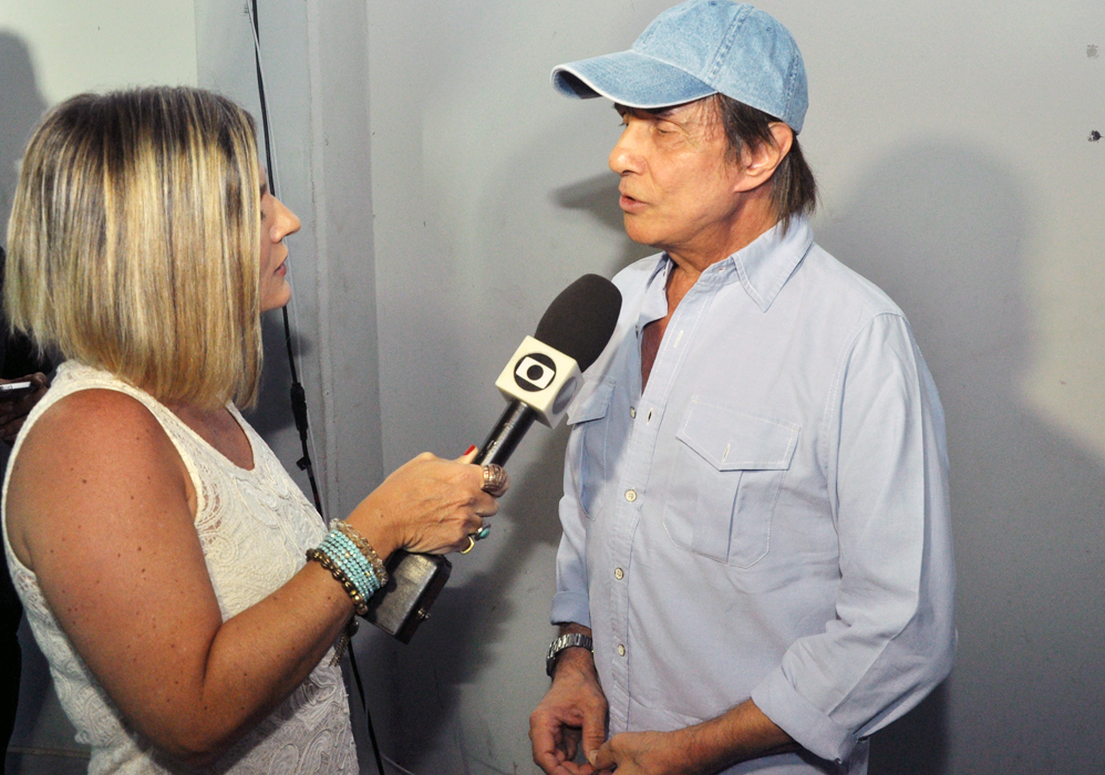 Roberto Carlos conversou com a imprensa antes da passagem de som, nesta quarta-feira (15)