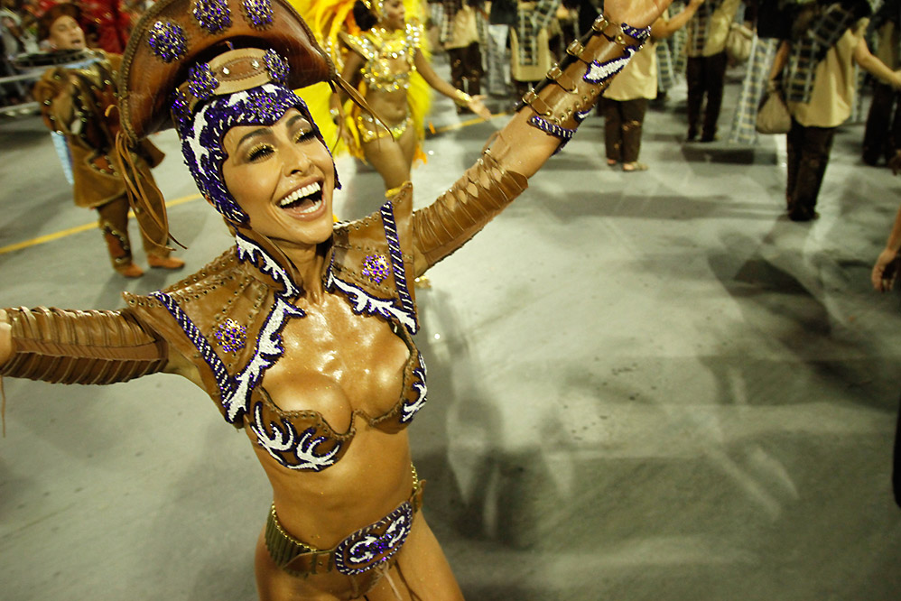 Sabrina Sato arrasou na avenida