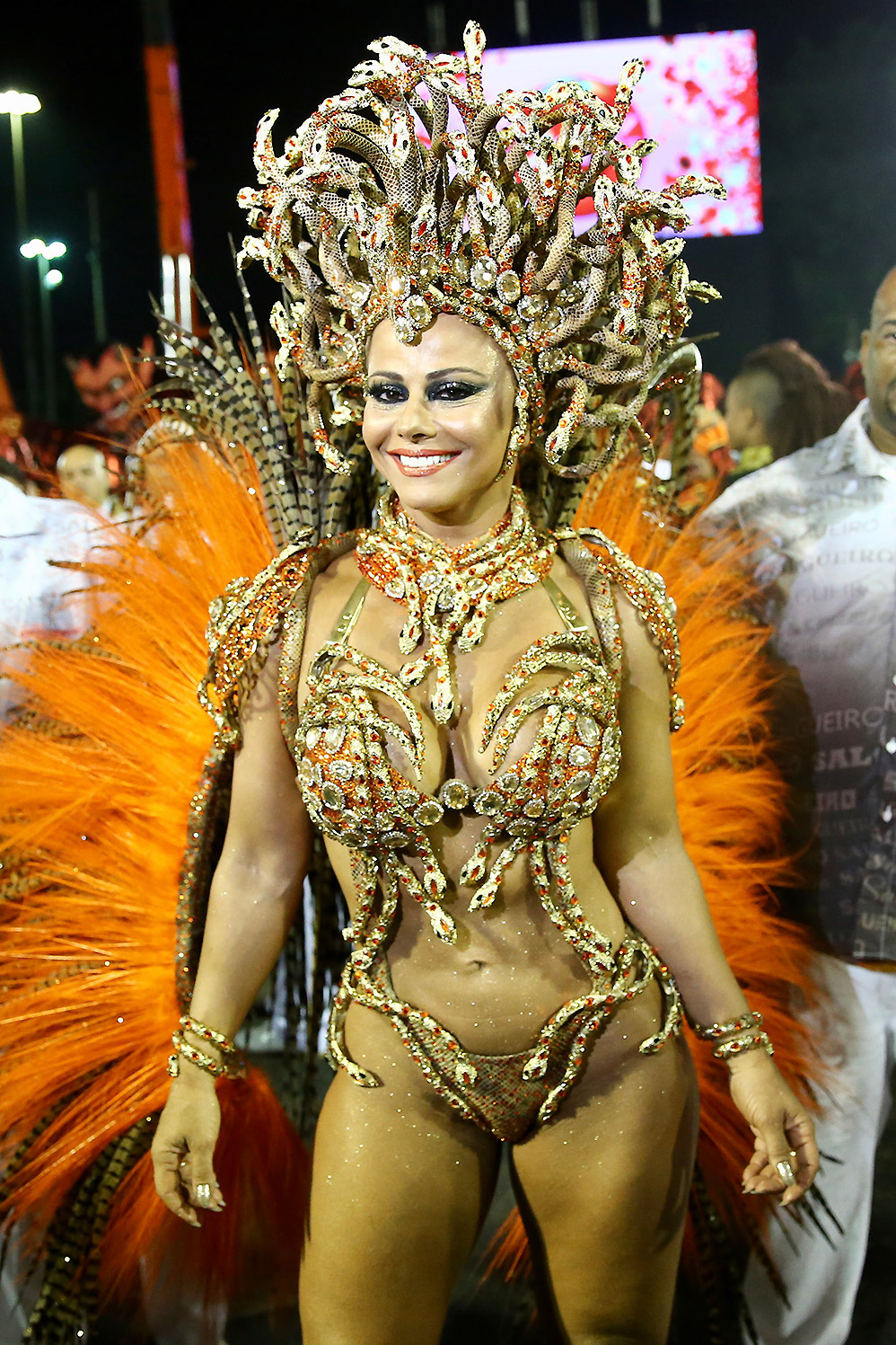 Viviane Araújo estava vestida de Medusa