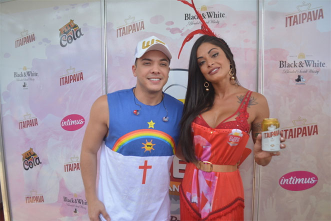  Wesley Safadão agita pré-Carnaval lotado de famosos em Recife