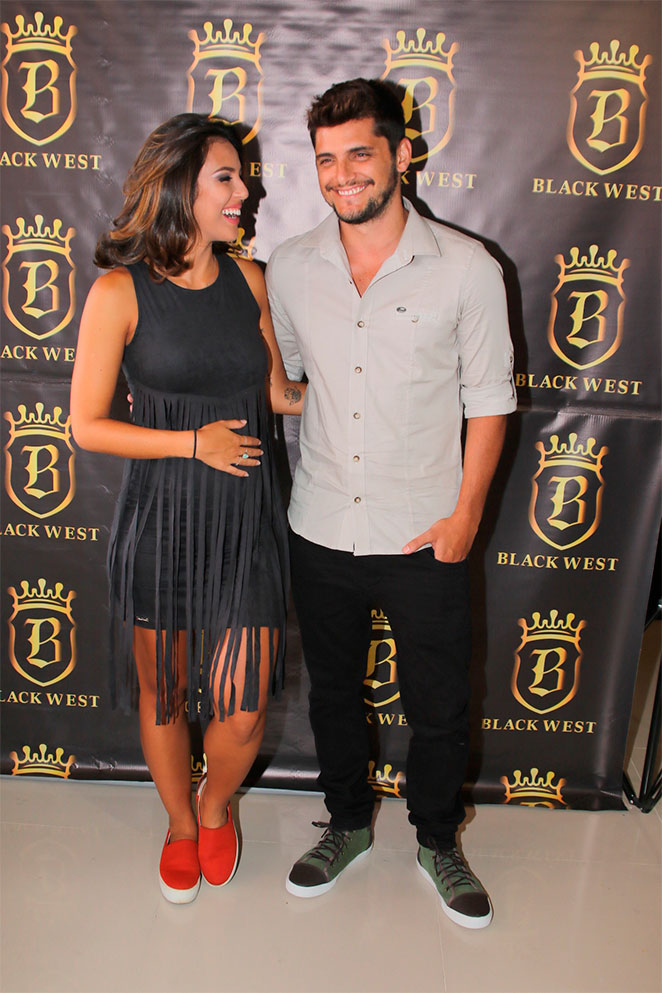 Yanna Lavigne e Bruno Gissoni participam de evento