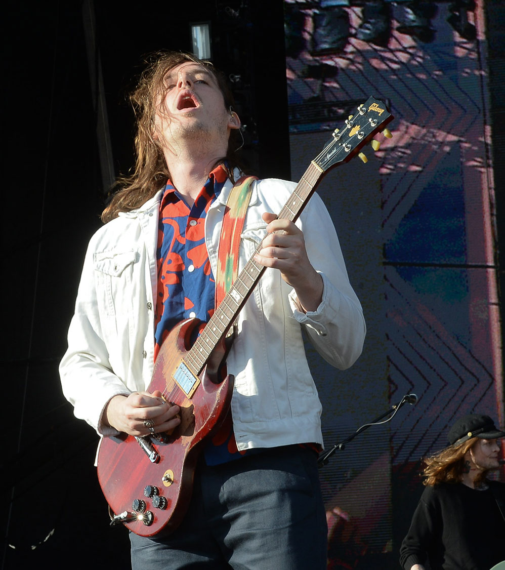 Cage The Elephant põe o público para cima no festival