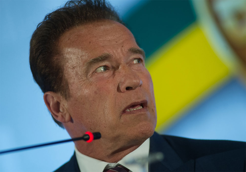 Arnold Schwarzenegger se reúne com a imprensa