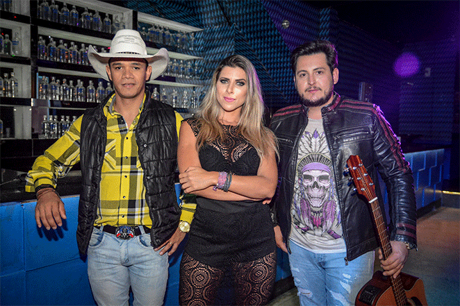 Ana Paula Minerato grava clipe da dupla Bruno Nassy e Thiago