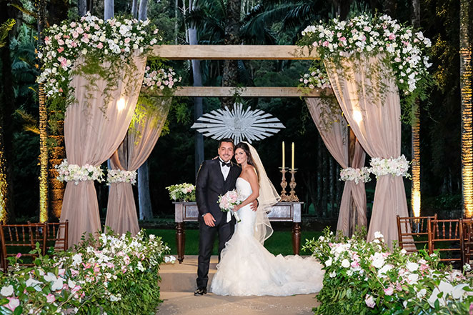 Confira as fotos do casamento da cantora Suellen Santos