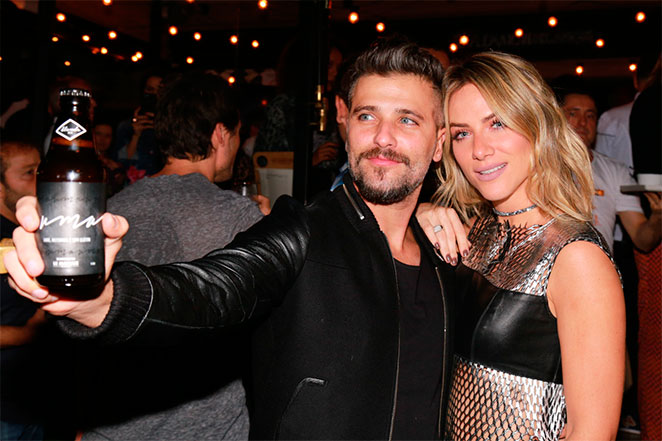 Bruno Gagliasso e Giovanna Ewbank brilham em restaurante