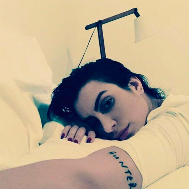 Cleo Pires posta foto nua e revela o que gosta na cama