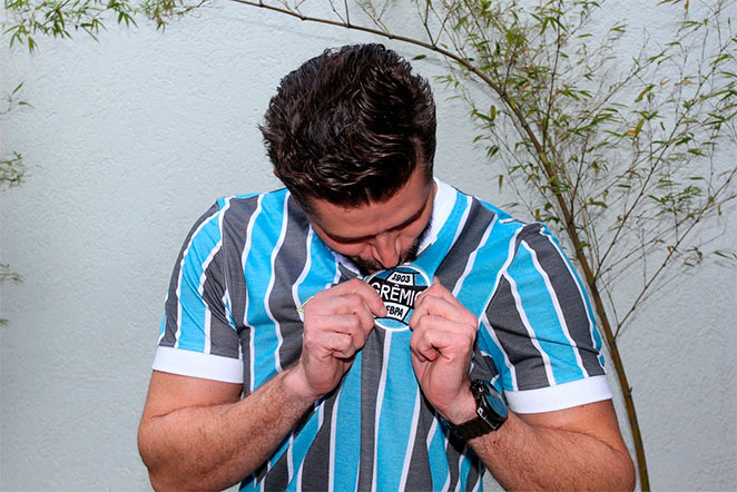 Marcos Harter comemora classificação do Grêmio