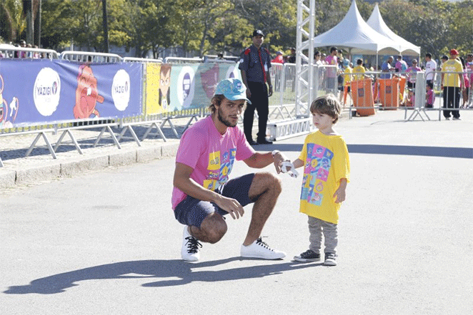 Famosos conferem a Corrida Cartoon no Rio de Janeiro