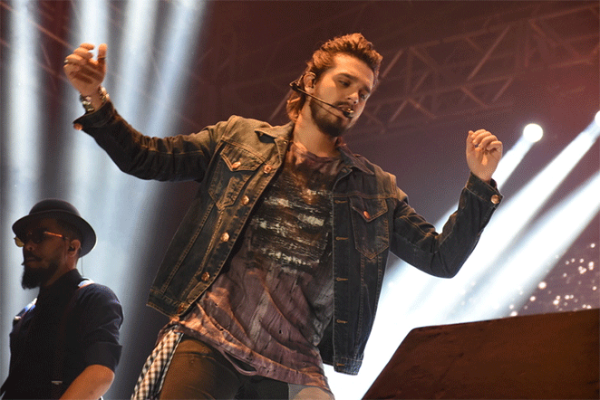 Luan Santana agita festa junina no Pernambuco