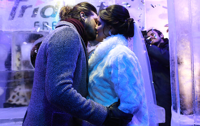 Luan Santana beija fã durante 'casamento' em festa