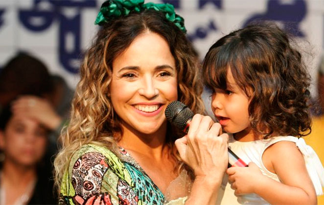 Daniela Mercury 